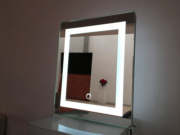 Beneficios de los Espejos con Luz